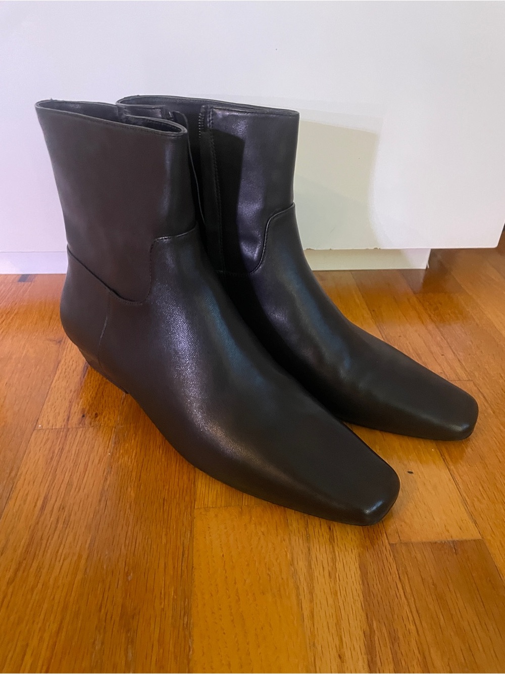 L'INTERVALLE Black Leather Square-Toe Ankle Boots